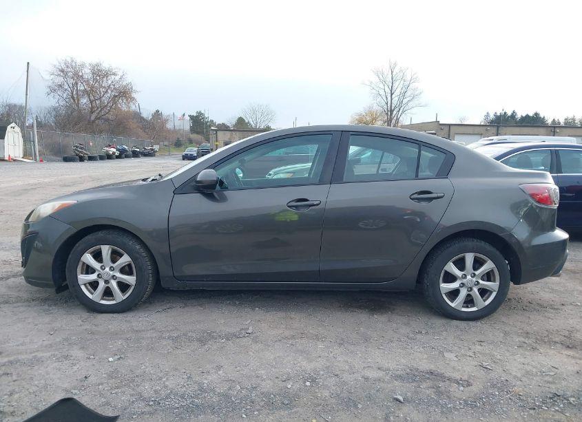 Photo 14 of 2011 Mazda Mazda3 I TOURING (VIN JM1BL1VG3B1376703)