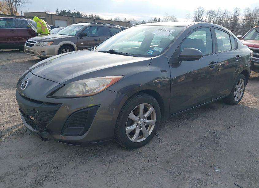 Photo 2 of 2011 Mazda Mazda3 I TOURING (VIN JM1BL1VG3B1376703)