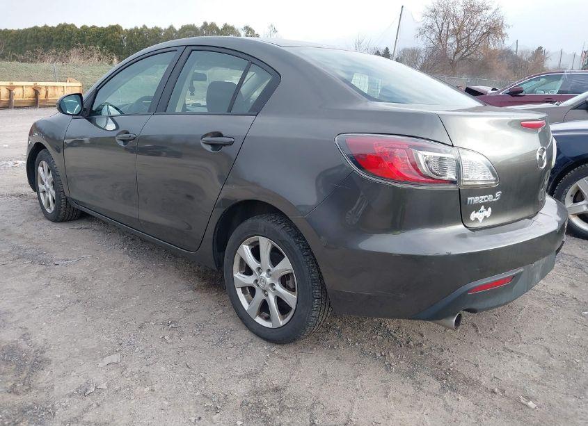 Photo 3 of 2011 Mazda Mazda3 I TOURING (VIN JM1BL1VG3B1376703)