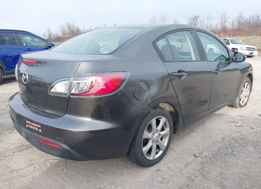 Photo 4 of 2011 Mazda Mazda3 I TOURING (VIN JM1BL1VG3B1376703)