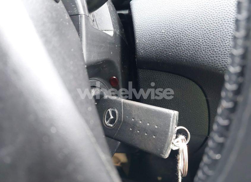 Photo 11 of 2011 Mazda Mazda3 I TOURING (VIN JM1BL1VG3B1378323)