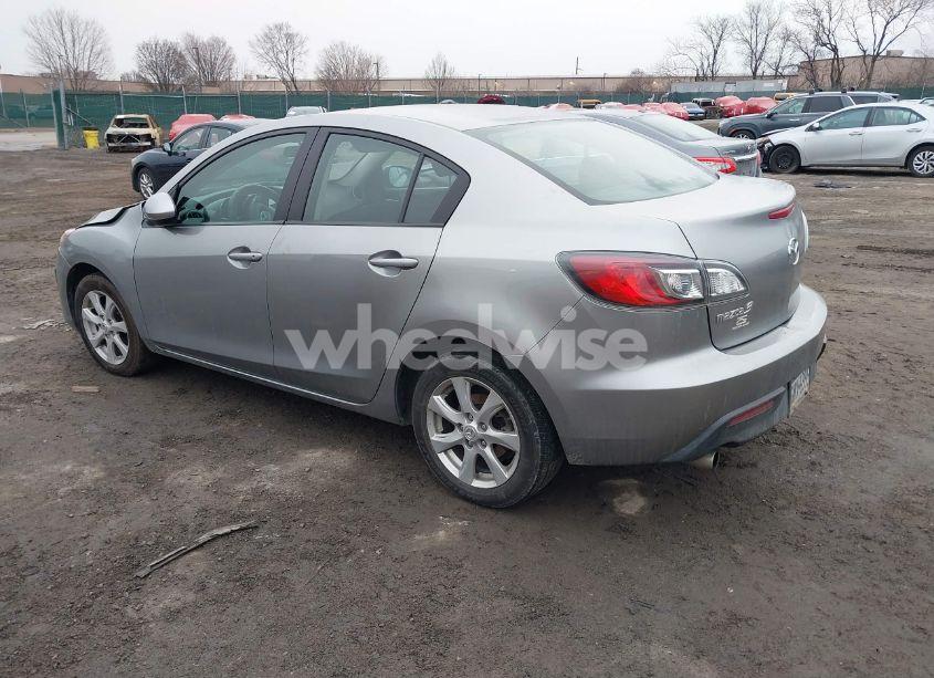 Photo 3 of 2011 Mazda Mazda3 I TOURING (VIN JM1BL1VG3B1378323)