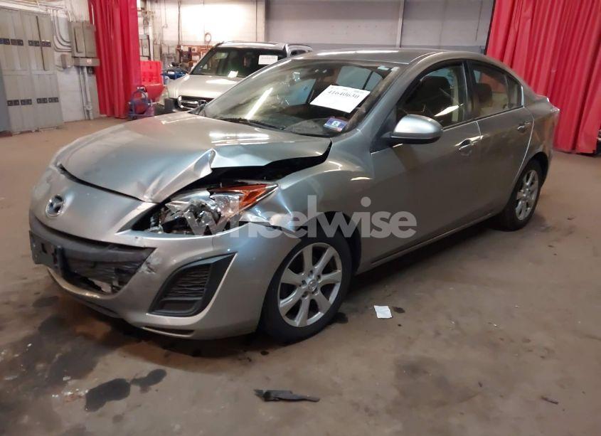 Photo 2 of 2011 Mazda Mazda3 I TOURING (VIN JM1BL1VG3B1447267)