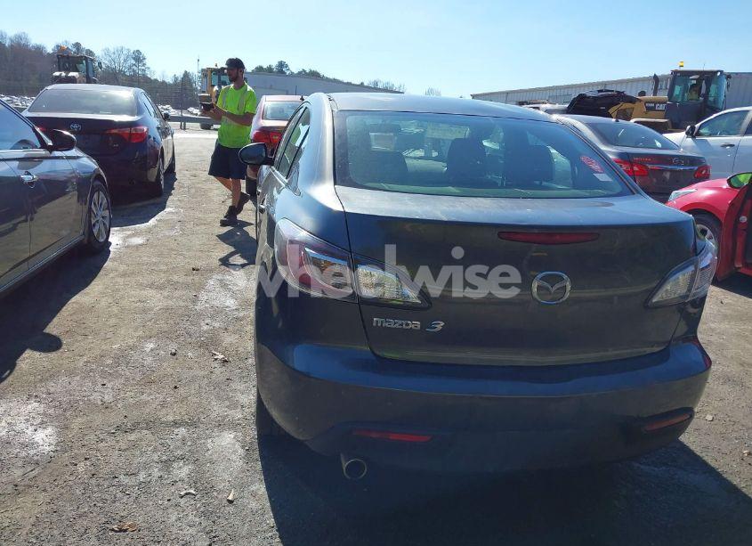 Photo 16 of 2011 Mazda Mazda3 I TOURING (VIN JM1BL1VG3B1902554)