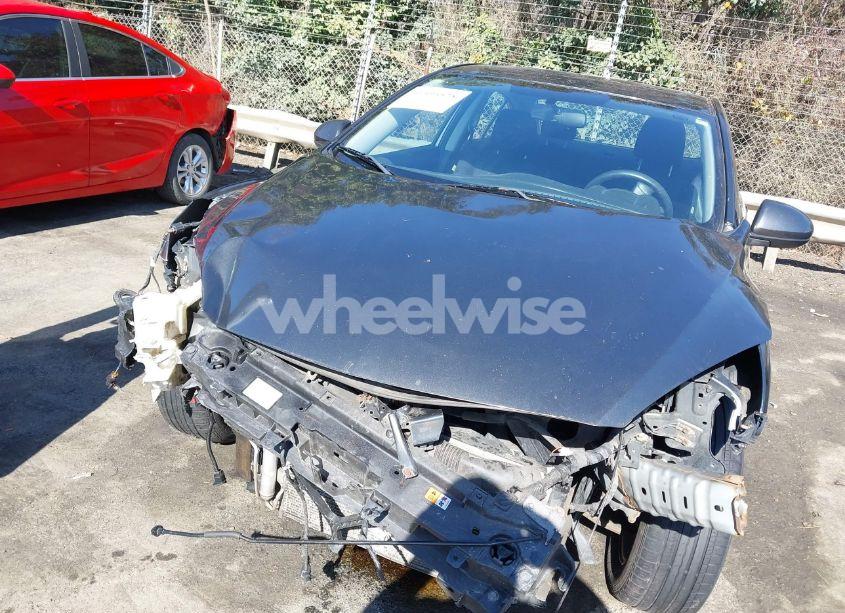 Photo 6 of 2011 Mazda Mazda3 I TOURING (VIN JM1BL1VG3B1902554)