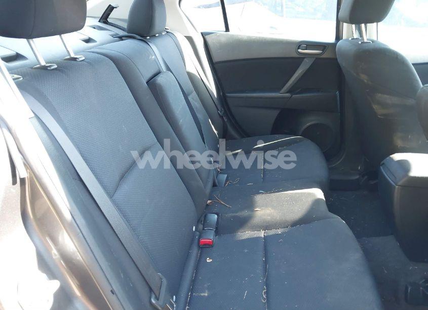 Photo 8 of 2011 Mazda Mazda3 I TOURING (VIN JM1BL1VG3B1902554)