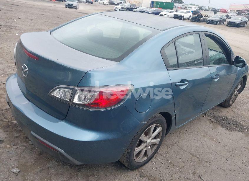 Photo 4 of 2011 Mazda Mazda3 I TOURING (VIN JM1BL1VG4B1375978)