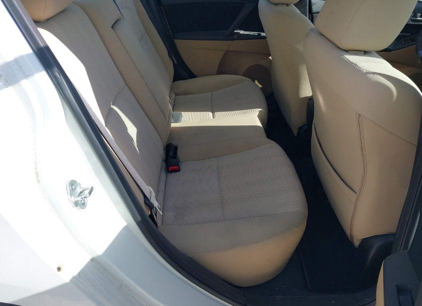 Photo 8 of 2011 Mazda Mazda3 I TOURING (VIN JM1BL1VG5B1426081)