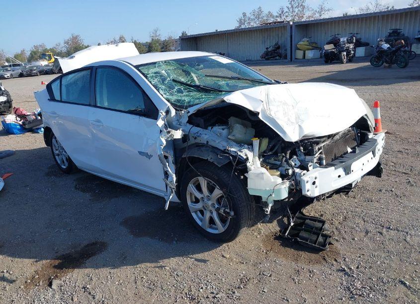 2011 Mazda Mazda3 I TOURING (VIN JM1BL1VG5B1485082) main photo