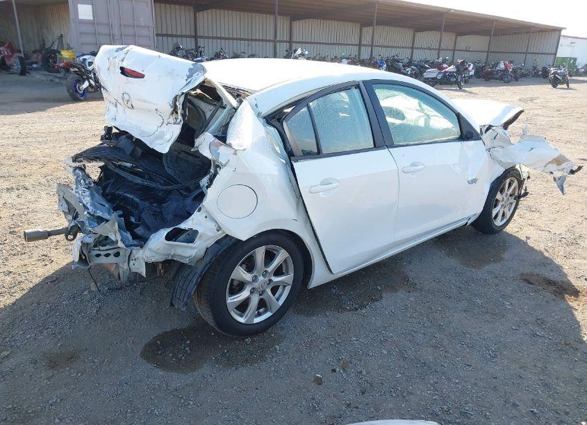 Photo 4 of 2011 Mazda Mazda3 I TOURING (VIN JM1BL1VG5B1485082)