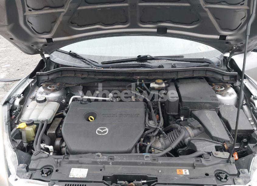 Photo 10 of 2011 Mazda Mazda3 I TOURING (VIN JM1BL1VG6B1375271)