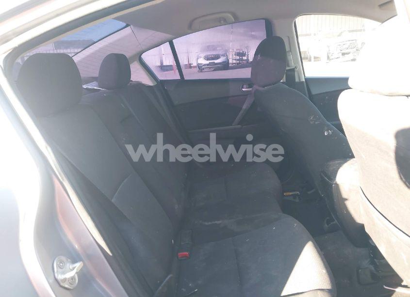 Photo 8 of 2011 Mazda Mazda3 I TOURING (VIN JM1BL1VG6B1435453)