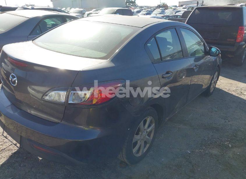 Photo 4 of 2011 Mazda Mazda3 I TOURING (VIN JM1BL1VG6B1442807)