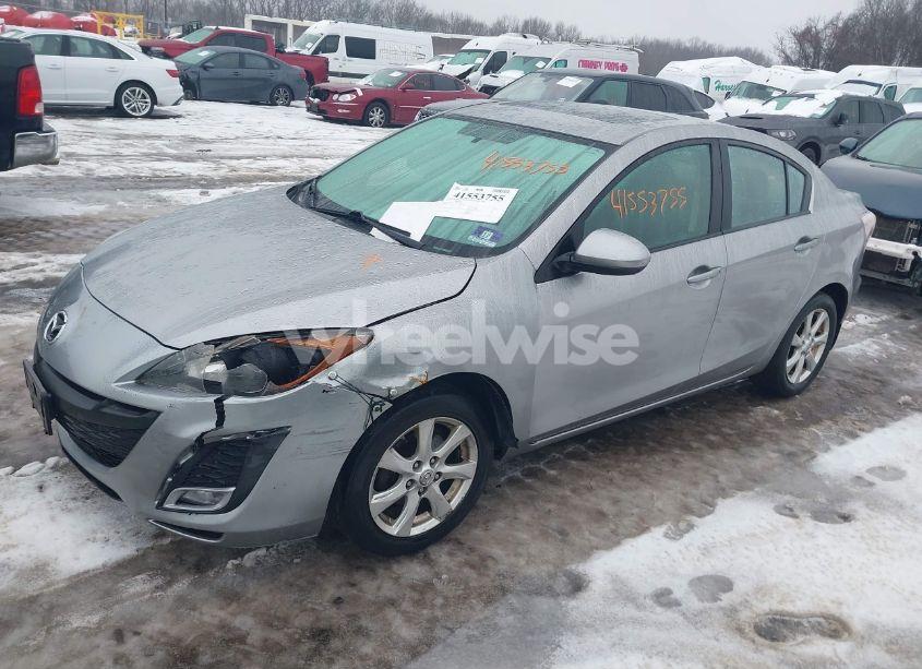 Photo 2 of 2011 Mazda Mazda3 I TOURING (VIN JM1BL1VG6B1464645)