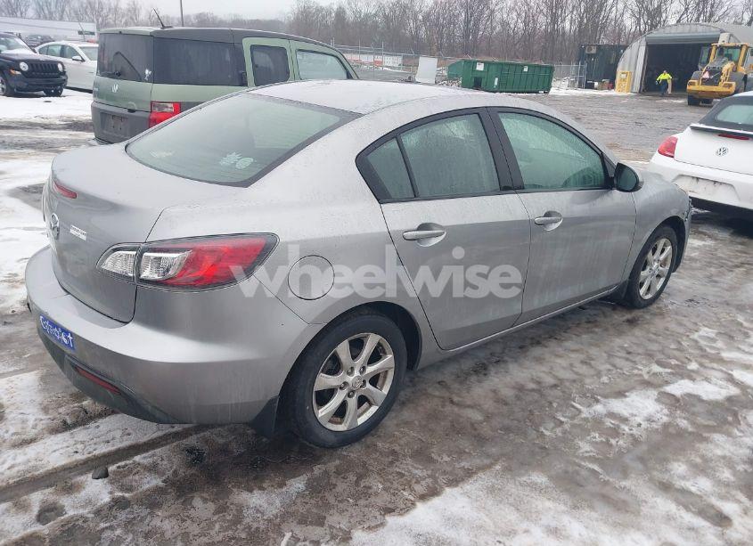 Photo 4 of 2011 Mazda Mazda3 I TOURING (VIN JM1BL1VG6B1464645)