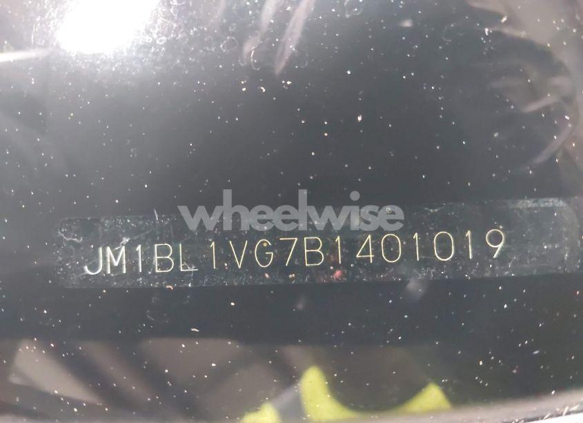 Photo 18 of 2011 Mazda Mazda3 I TOURING (VIN JM1BL1VG7B1401019)