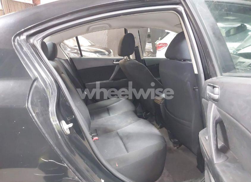 Photo 8 of 2011 Mazda Mazda3 I TOURING (VIN JM1BL1VG7B1401019)