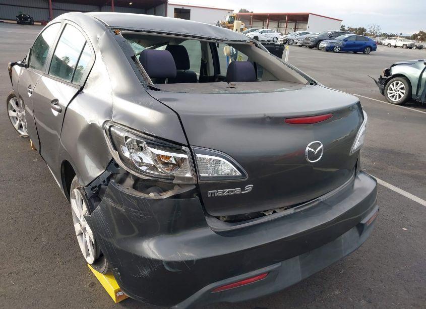 Photo 14 of 2011 Mazda Mazda3 I TOURING (VIN JM1BL1VG7B1402574)