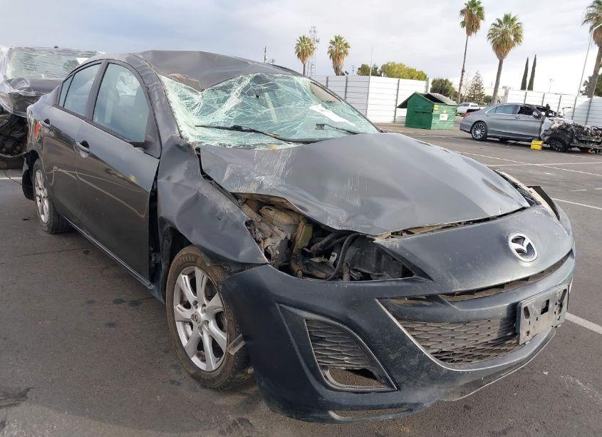 Photo 6 of 2011 Mazda Mazda3 I TOURING (VIN JM1BL1VG7B1402574)