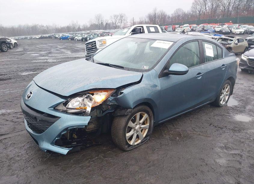 Photo 2 of 2011 Mazda Mazda3 I TOURING (VIN JM1BL1VG8B1412711)