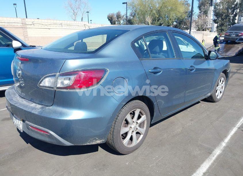 Photo 4 of 2011 Mazda Mazda3 I TOURING (VIN JM1BL1VG8B1470396)