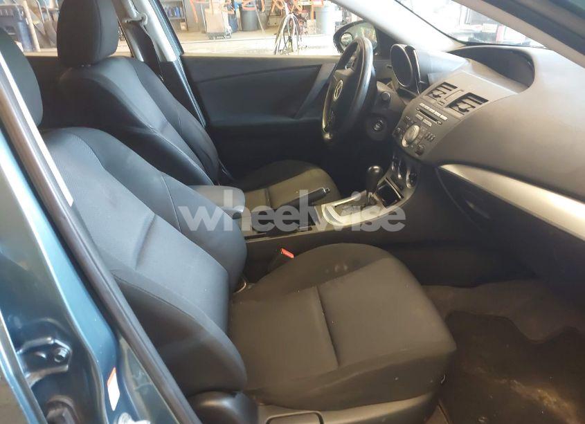 Photo 5 of 2011 Mazda Mazda3 I TOURING (VIN JM1BL1VGXB1360160)