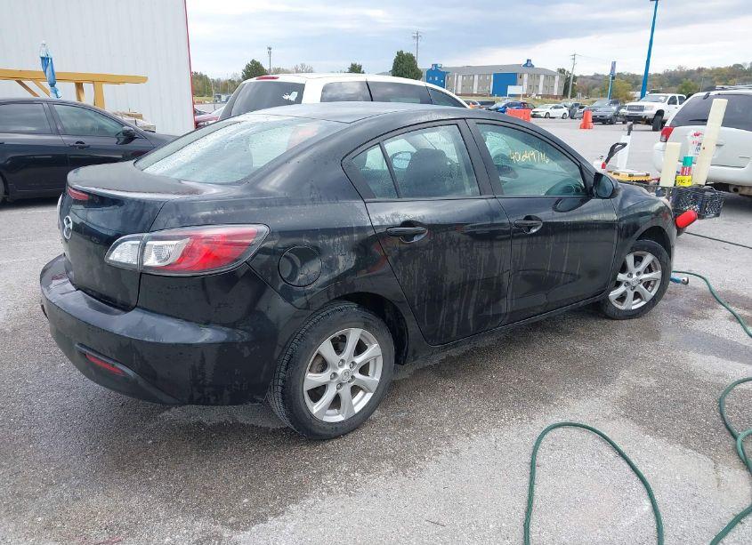 Photo 4 of 2011 Mazda Mazda3 I TOURING (VIN JM1BL1VGXB1424584)