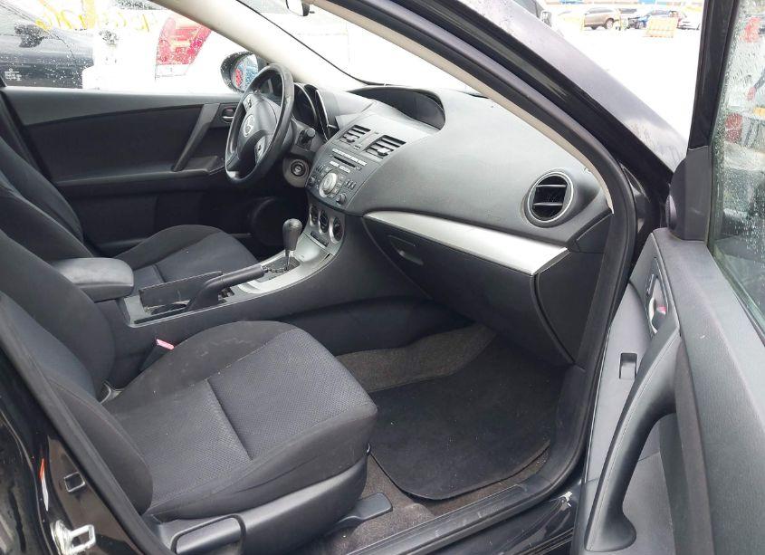 Photo 5 of 2011 Mazda Mazda3 I TOURING (VIN JM1BL1VGXB1424584)