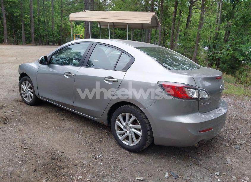 Photo 3 of 2012 Mazda Mazda3 I TOURING (VIN JM1BL1VGXC1502895)