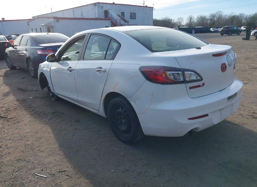 Photo 3 of 2013 Mazda Mazda3 I TOURING (VIN JM1BL1VP2D1812539)