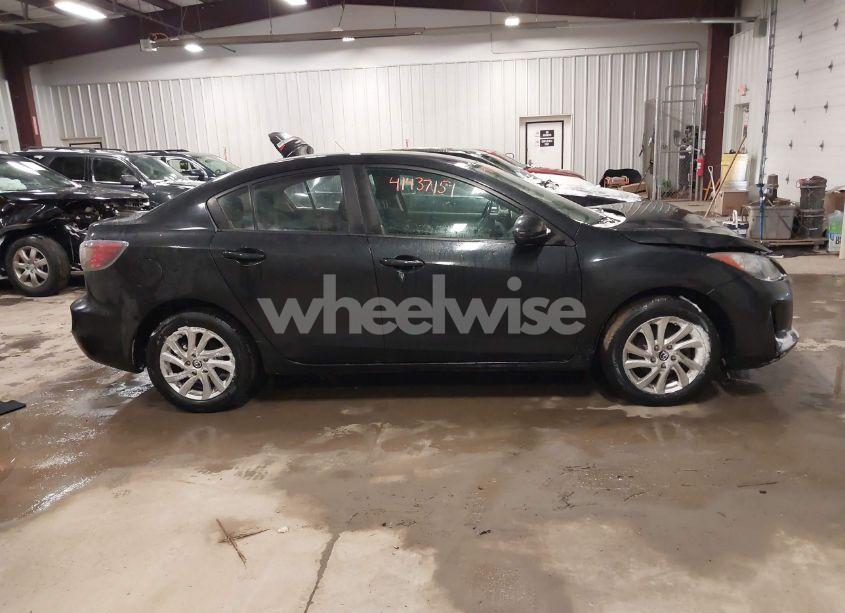 Photo 13 of 2013 Mazda Mazda3 I TOURING (VIN JM1BL1VP4D1835496)