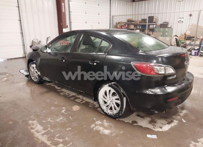 Photo 3 of 2013 Mazda Mazda3 I TOURING (VIN JM1BL1VP4D1835496)