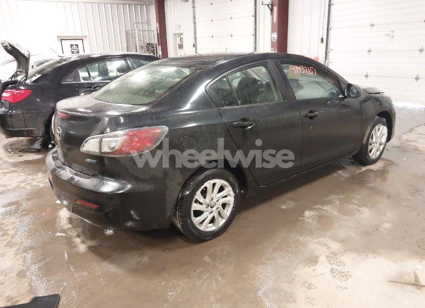 Photo 4 of 2013 Mazda Mazda3 I TOURING (VIN JM1BL1VP4D1835496)