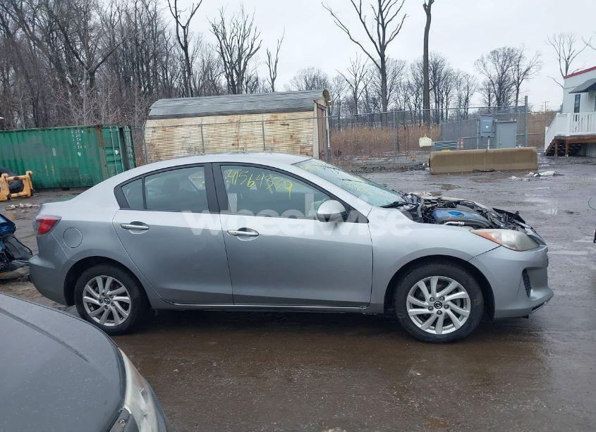 Photo 14 of 2013 Mazda Mazda3 I TOURING (VIN JM1BL1VP5D1788723)