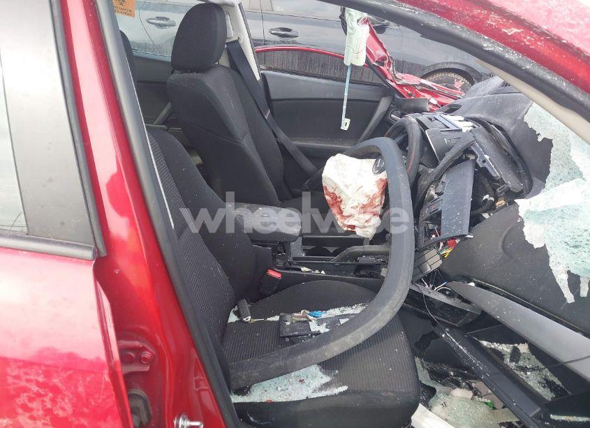 Photo 5 of 2013 Mazda Mazda3 I TOURING (VIN JM1BL1VP7D1806574)