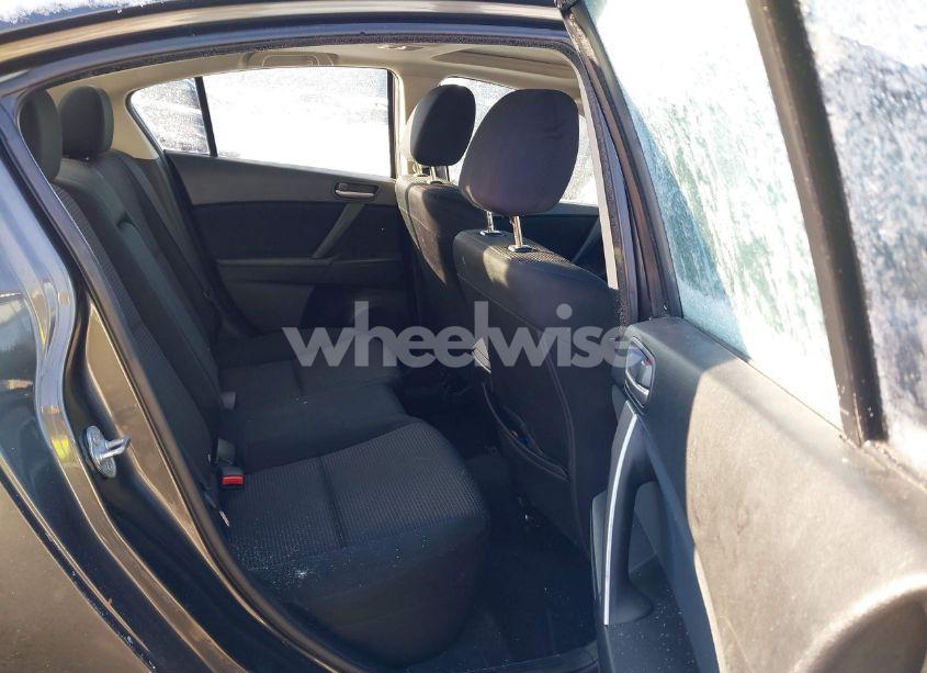 Photo 8 of 2013 Mazda Mazda3 I TOURING (VIN JM1BL1VP8D1808883)