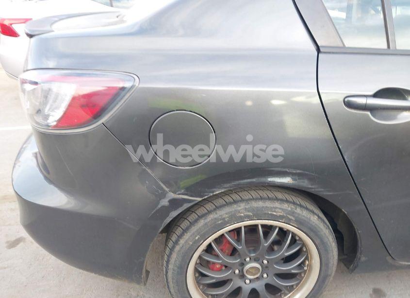 Photo 13 of 2011 Mazda Mazda3 S GRAND TOURING (VIN JM1BL1W54B1363052)