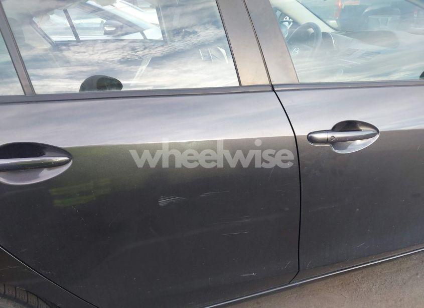 Photo 14 of 2011 Mazda Mazda3 S GRAND TOURING (VIN JM1BL1W54B1363052)