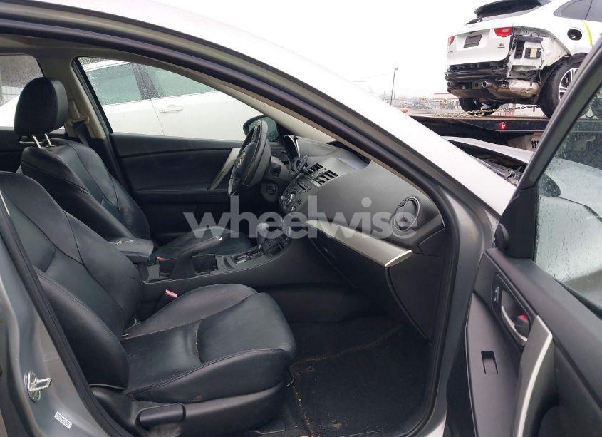 Photo 5 of 2012 Mazda Mazda3 S GRAND TOURING (VIN JM1BL1W5XC1521511)