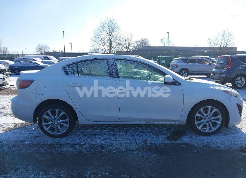 Photo 13 of 2011 Mazda Mazda3 S GRAND TOURING (VIN JM1BL1W61B1368654)