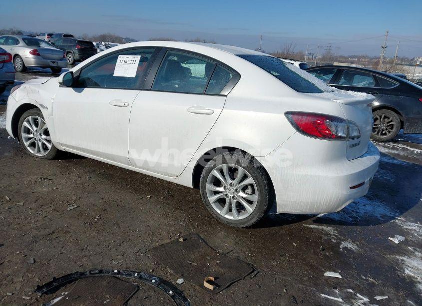 Photo 3 of 2011 Mazda Mazda3 S GRAND TOURING (VIN JM1BL1W61B1368654)