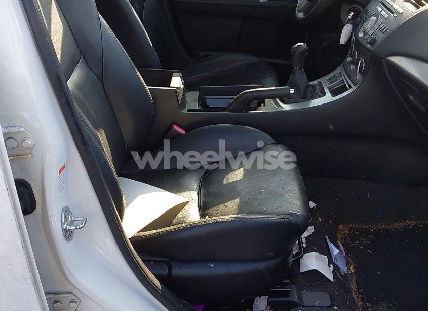 Photo 5 of 2011 Mazda Mazda3 S GRAND TOURING (VIN JM1BL1W61B1368654)