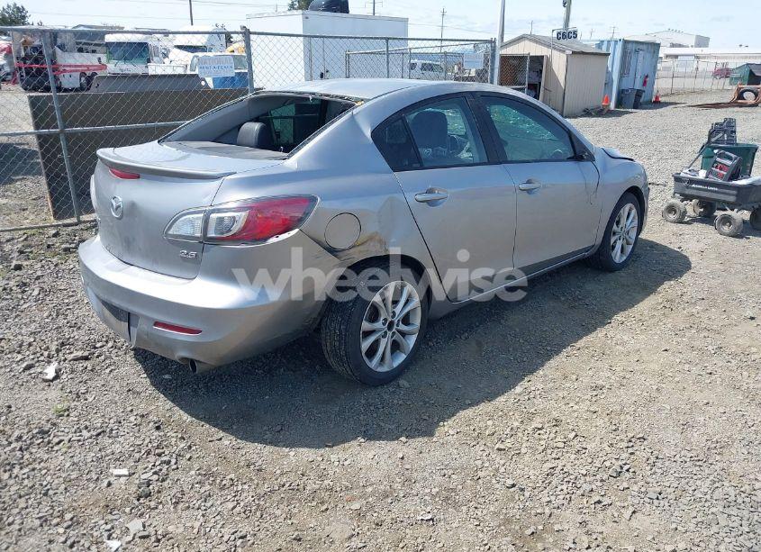 Photo 4 of 2011 Mazda Mazda3 S GRAND TOURING (VIN JM1BL1W61B1371148)