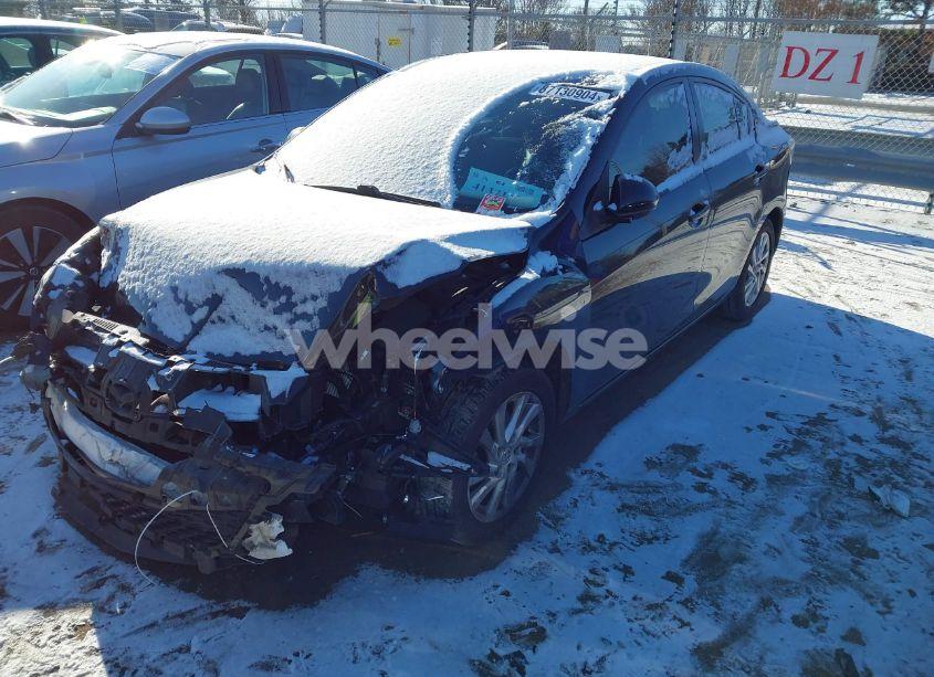 Photo 2 of 2012 Mazda Mazda3 I GRAND TOURING (VIN JM1BL1W71C1573501)