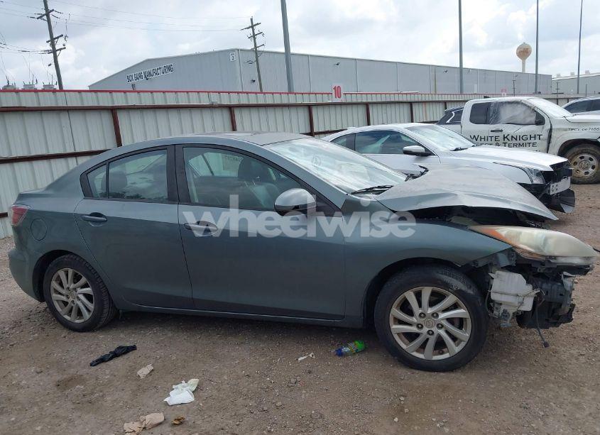 Photo 14 of 2012 Mazda Mazda3 I GRAND TOURING (VIN JM1BL1W71C1591805)