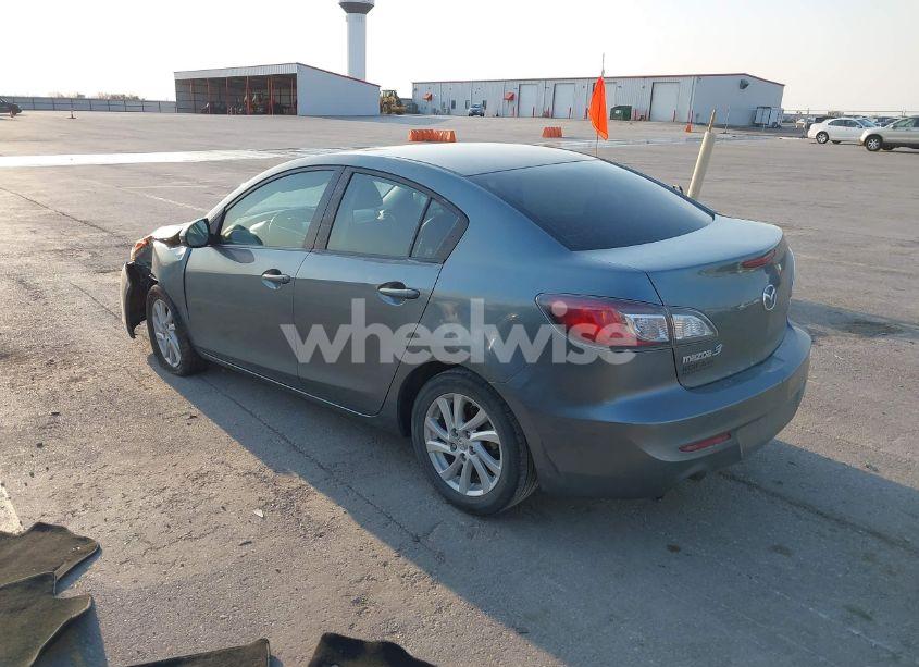 Photo 3 of 2012 Mazda Mazda3 I GRAND TOURING (VIN JM1BL1W72C1578142)