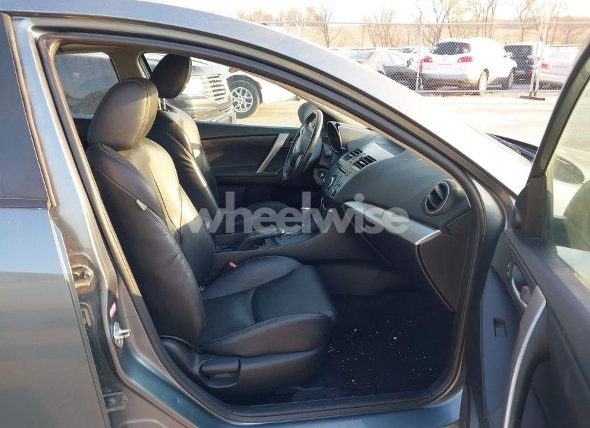 Photo 5 of 2012 Mazda Mazda3 I GRAND TOURING (VIN JM1BL1W72C1578142)