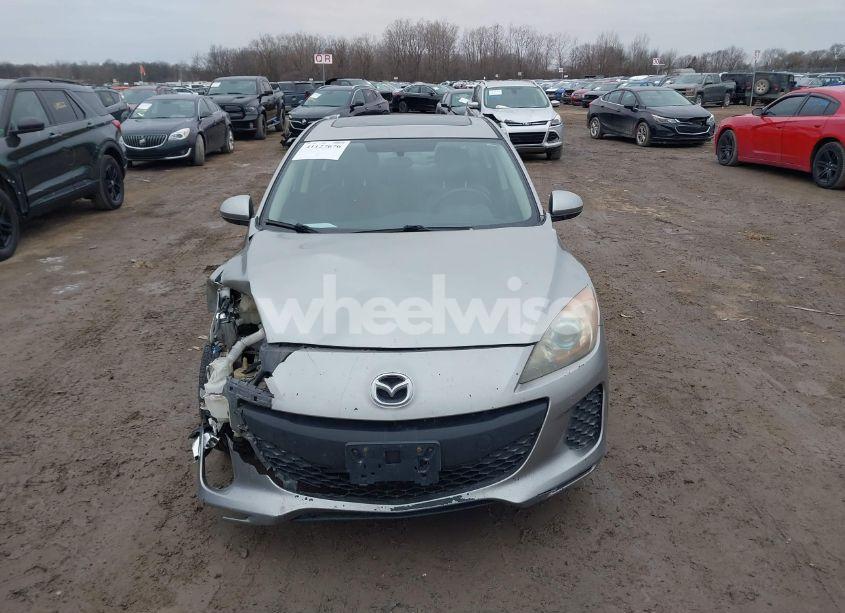 Photo 12 of 2012 Mazda Mazda3 I GRAND TOURING (VIN JM1BL1W72C1596107)