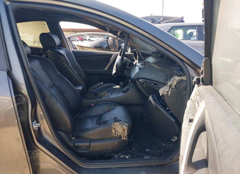 Photo 5 of 2012 Mazda Mazda3 I GRAND TOURING (VIN JM1BL1W77C1577889)