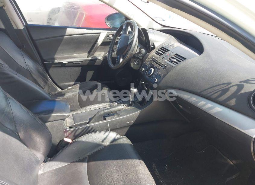 Photo 5 of 2012 Mazda Mazda3 I GRAND TOURING (VIN JM1BL1W77C1620059)